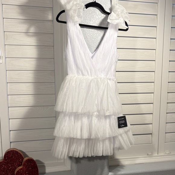 Elegant White Tiered Kids Dress - Picture 1 of 6